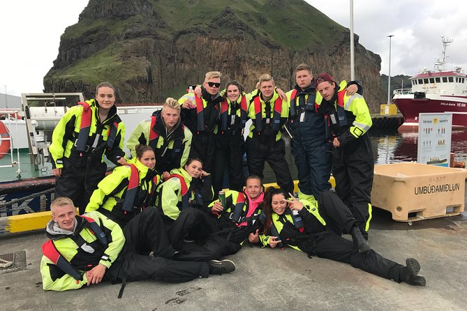 1-Hour Small Group Sightseeing Boat Tour in Vestmannaeyjar - Who will enjoy this most?