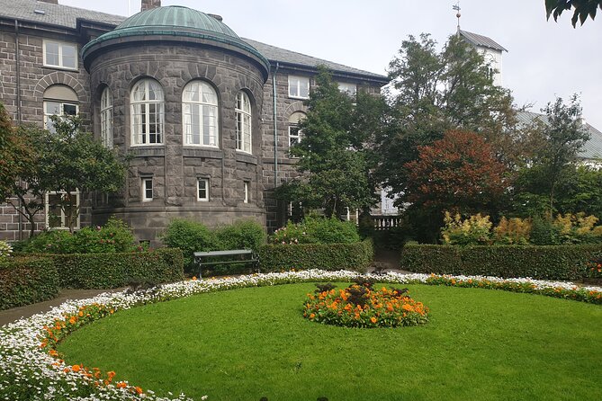 2-Hour Reykjavik Private Walking Tour - The Hot Dog Stop and Reykjavik’s Everyday Side