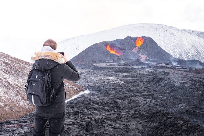 4-Day Iceland: Golden Circle, South Coast, Volcano Hike & Northern Lights - Guides, Group Size, and the Feel of the Trip