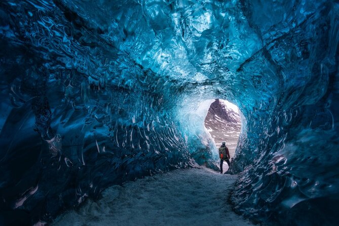4 Day Northern Lights Adventure - Ice Caves & 4x4 Super Jeeps - Day three: Þórsmörk in a Super Jeep
