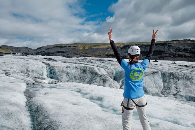4 Day Northern Lights Adventure - Ice Caves & 4x4 Super Jeeps - Midgard Base Camp: the social center of the trip
