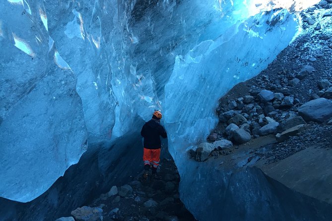 5-Day West Iceland, Ice Cave and South Iceland Small-Group Tour - Day 2: Snæfellsnes, lava caves, and Kirkjufell