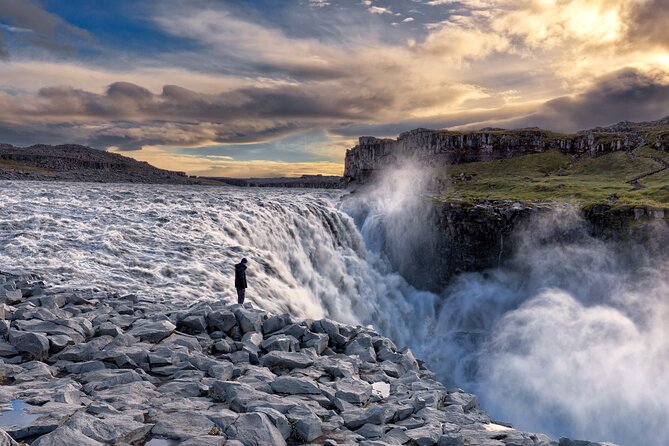 6 Day Iceland Ring Road Highlights Tour With Accommodation - Is $2,083 a fair price?