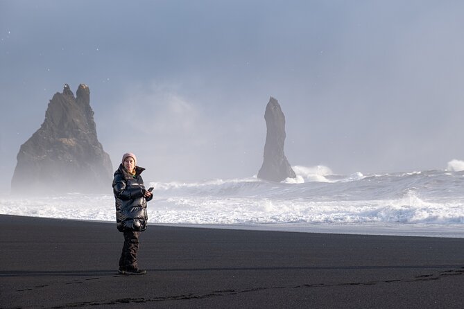 6-day Ultimate Iceland Tour: Photography and Northern Lights - Day 3: Snæfellsnes, seals, black churches, and Kirkjufell