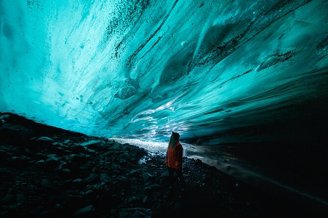 8-Day Small Group Tour Around Iceland from Reykjavik - Day Five: Mývatn’s Volcanoes and Goðafoss