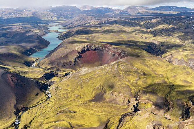 Airplane Sightseeing flight over Laki craters and highland - Seeing Lakagígar as a Long Line of Fire