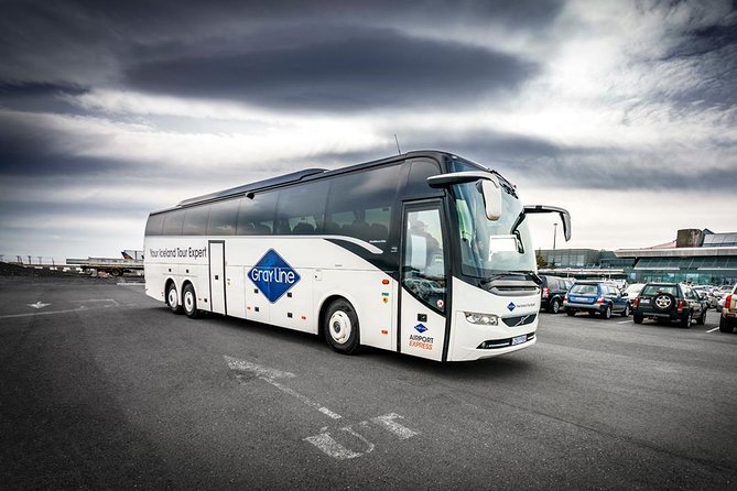 Airport Express Shared Arrival Transfer from Keflavik Airport to Reykjavik City - Safnahúsið and Rauðarárstígur: choosing the useful stop