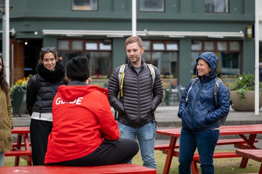 Akureyri: City Walk with Local Food - What you learn during the one-hour city walk