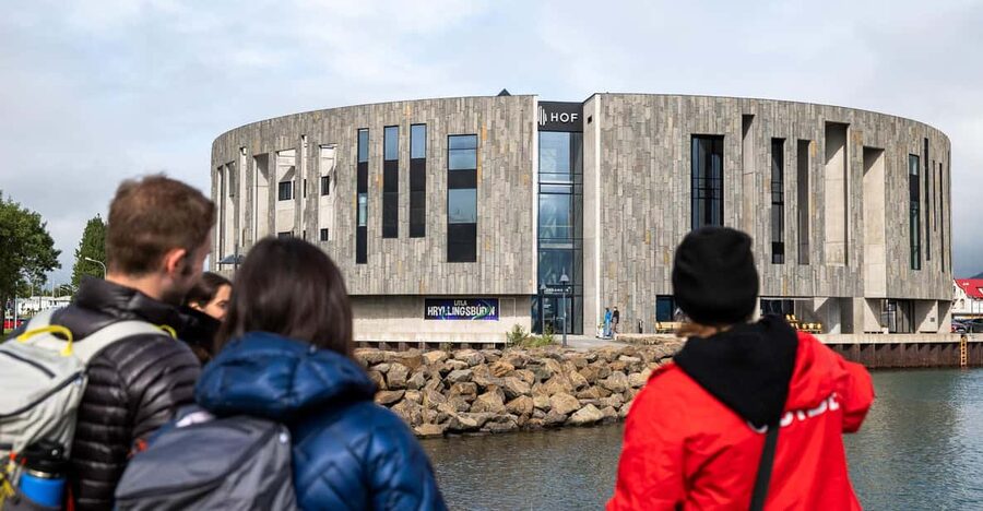 Akureyri: City Walk with Local Food - Who should book this Akureyri walk?