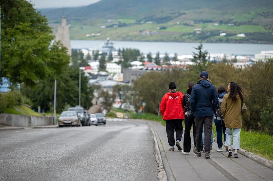 Akureyri: City Walk with Local Food - FAQ
