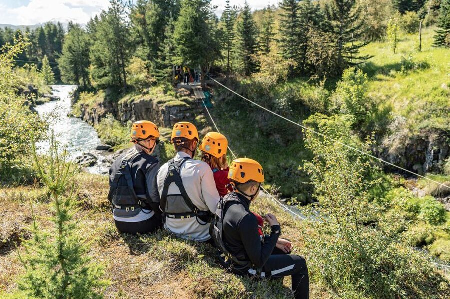 Akureyri: Zipline Tour - What happens from the parking area to the first launch