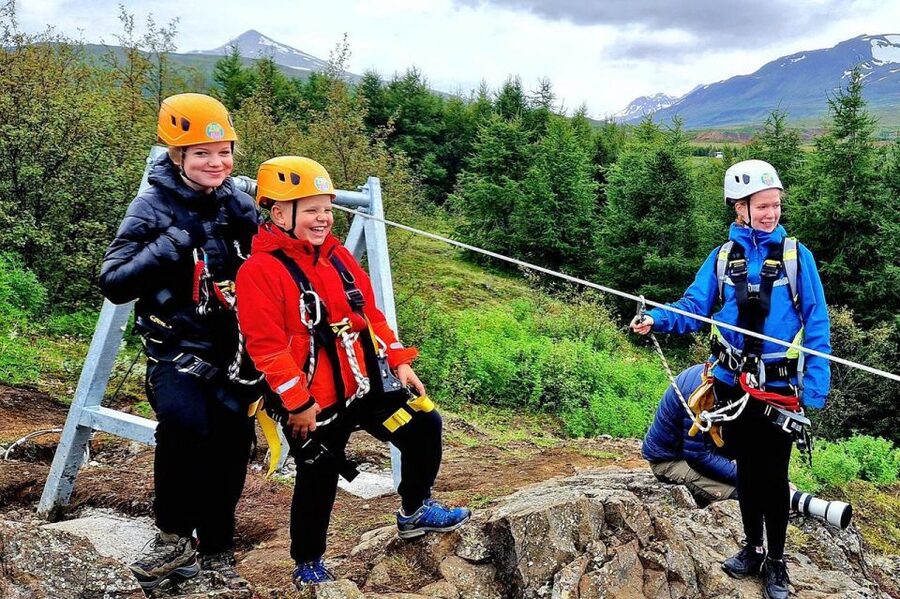 Akureyri: Zipline Tour - The five rides and the short canyon walks