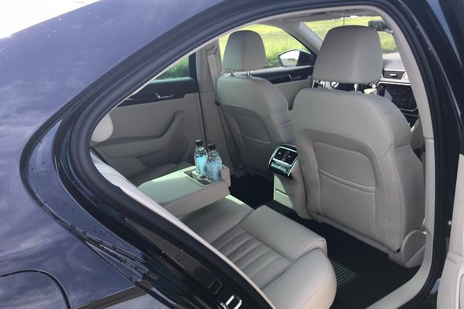Arrival in Iceland - Private airport transfer from KEF Airport - A Private Car for the Roughly 45-Minute Ride