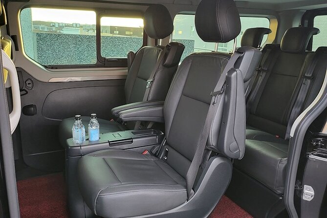 Arrival in Iceland - Private airport transfer from KEF Airport - The Door-to-Door Advantage in Reykjavik