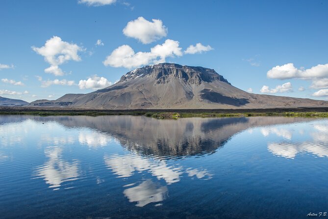 Askja & Holuhraun, Super Jeep Day Tour from Lake Myvatn - Gljúfrasmiður gives you an early taste of wild water