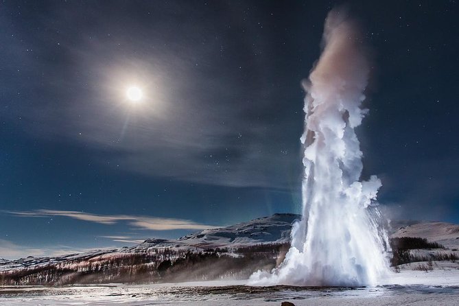 ATV & Golden Circle Adventure from Reykjavik - Geysir and the regular burst of Strokkur