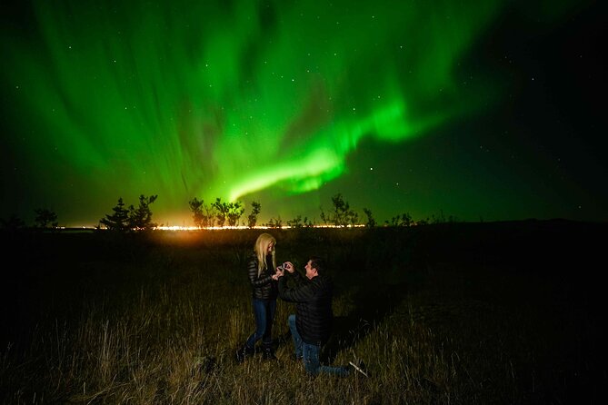 Award Winning Private Northern Lights Tour with All Inclusive - Warm suits, snacks, and the waiting game
