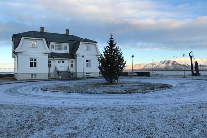 Blue Lagoon & Reykjavík Sightseeing - PRIVATE TOUR - Hallgrímskirkja, Reykjavík’s towering first stop