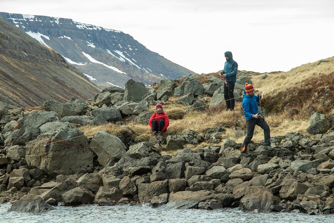Choose your lake ride that wake - Lunch, local stories, and the pace of the day