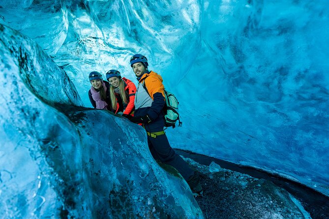 Crystal Blue Ice Cave - Super Jeep From Jökulsárlón Glacier Lagoon - What you see inside the ice cave