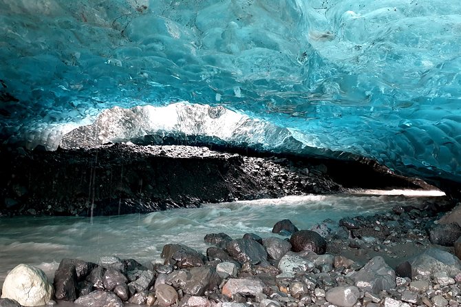 Crystal Ice Cave Adventure - Equipment, clothing, and comfort