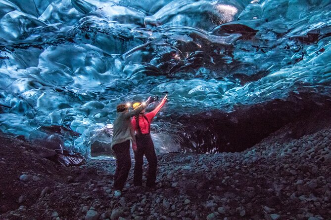 Crystal Ice Cave & Super Jeep Tour from Jökulsárlón - Preparing at Breiðamerkurjökull