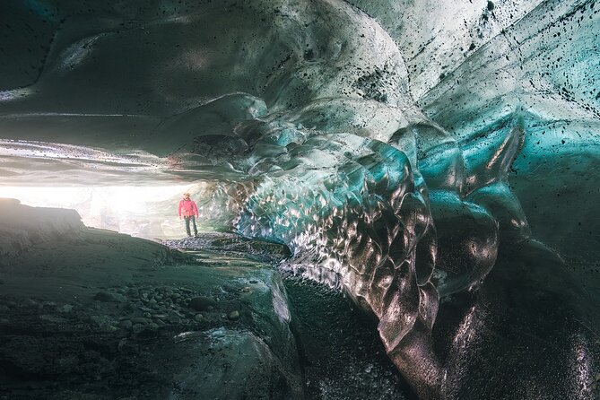 Crystal Treasures of Vatnajökull: Ice Cave Adventure - The Ride Toward Vatnajökull