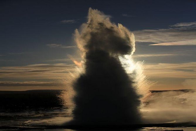Day Trip to the Golden Circle and Blue Lagoon from Reykjavik - Strokkur: a geyser you do not have to wait long for