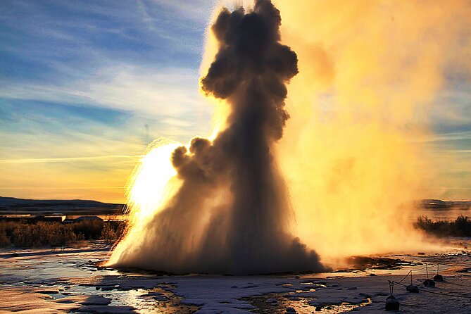 Day Trip to the Golden Circle and Hot spring Geyser by 4WD Jeep from Reykjavik - Timing, food, and what to pack