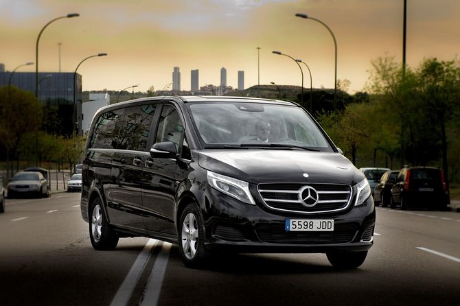 Departure by Luxury Van Reykjavik City to Reykjavik Airport KEF - Inside the Mercedes Vito
