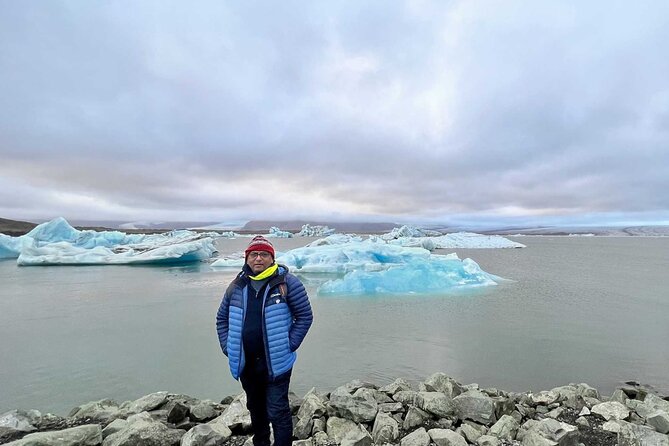 Diamond Beach & Jökulsárlón Floating Glacier Guided Day Tour - A quieter pause at Stjórnarfoss