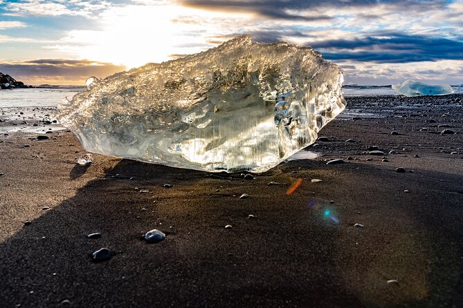 Diamond Beach & Jökulsárlón Floating Glacier Guided Day Tour - Vatnajökull National Park from the observation deck
