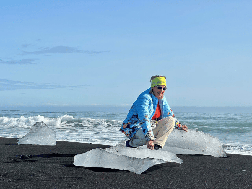 Diamond Beach & Jökulsárlón Glacier Exclusive Day Tour - Diamond Beach puts ice on black sand