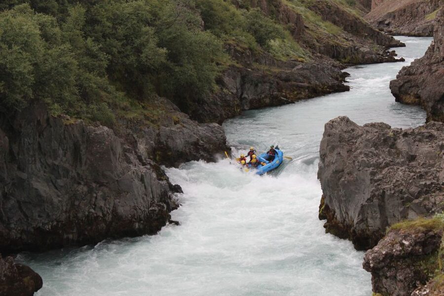 East Glacial River Extreme Rafting - Why the East Glacial River is for serious excitement