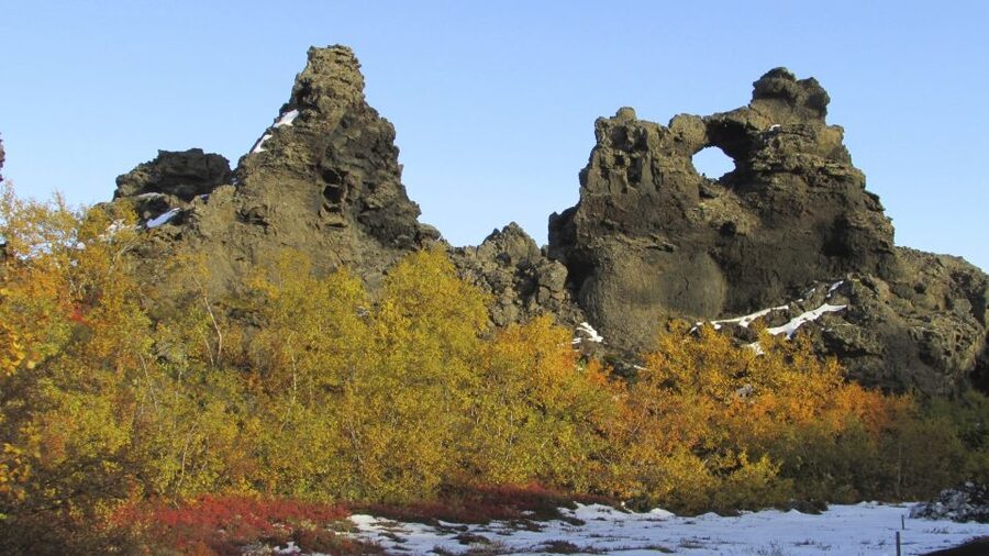 From Akureyri: Godafoss and Lake Myvatn - Hverir, where the ground seems alive