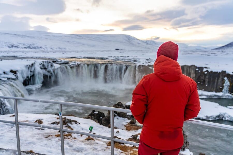 From Akureyri: Goðafoss Waterfall Winter Tour - Why Goðafoss makes a good winter outing from Akureyri