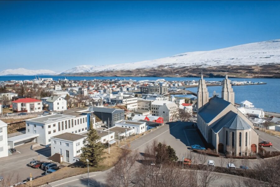 From Akureyri: Mývatn Lake & Goðafoss CruiseShip tour +Lunch - Skútustaðir and the first look at Lake Mývatn