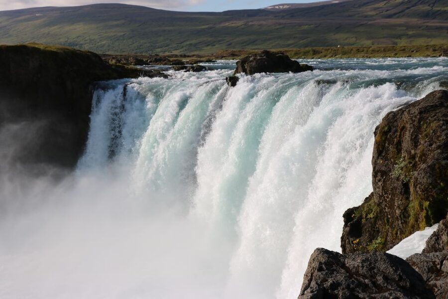 From Akureyri: Private Dettifoss Waterfall Jeep Tour - Skútustaðagígar explains the lake’s crater country