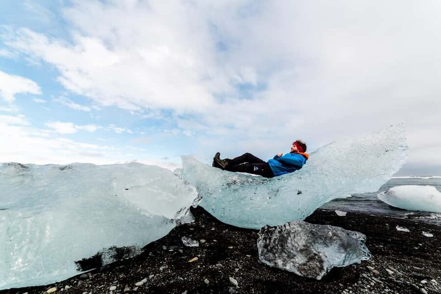 From Reykjavík: 2-Day South Coast Adventure - What the minibus format means for you
