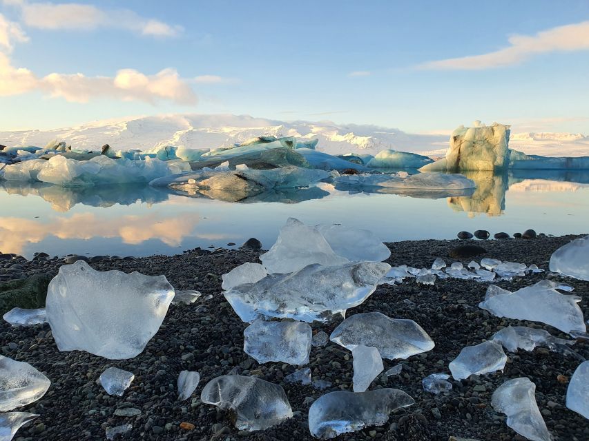 From Reykjavik: 3-Day South Coast Winter Tour with Ice Cave - Hveragerði and the first night in hot water