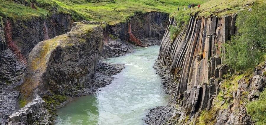 From Reykjavík: 4, 5, 6 or 7-Day Small-Group Ring Road Tour - Day 6: Seals, sea cliffs, and Snæfellsnes