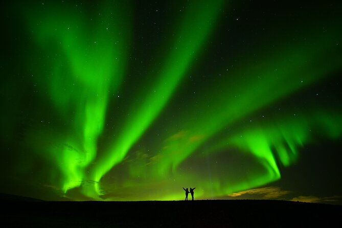 From Reykjavík: Evening Lava Tunnel Tour and Northern Lights Tour - The Northern Lights search after dark