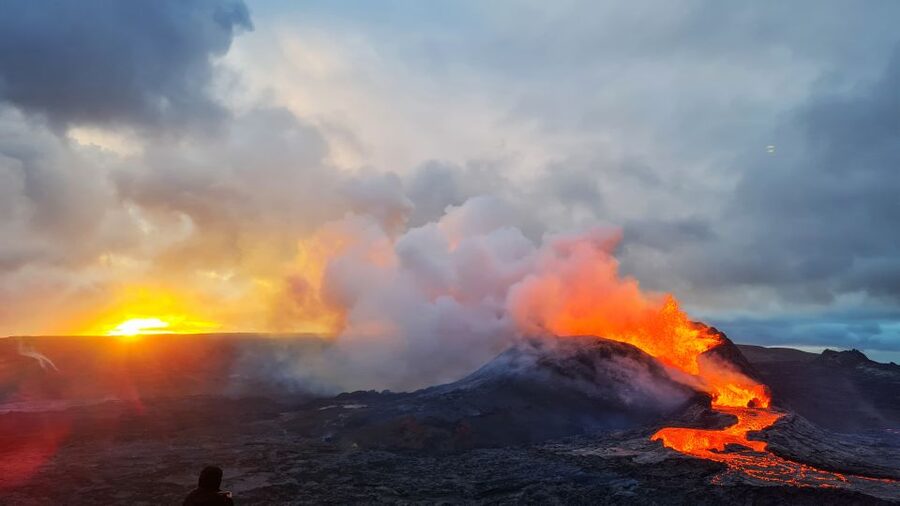 From Reykjavík: Fagradalsfjall Volcano Hike with Geologist - Key points to know before booking