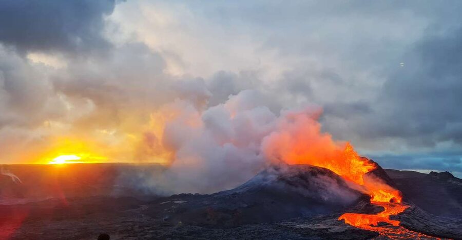 From Reykjavík: Fagradalsfjall Volcano Hike with Geologist - The uphill route to Fagradalsfjall