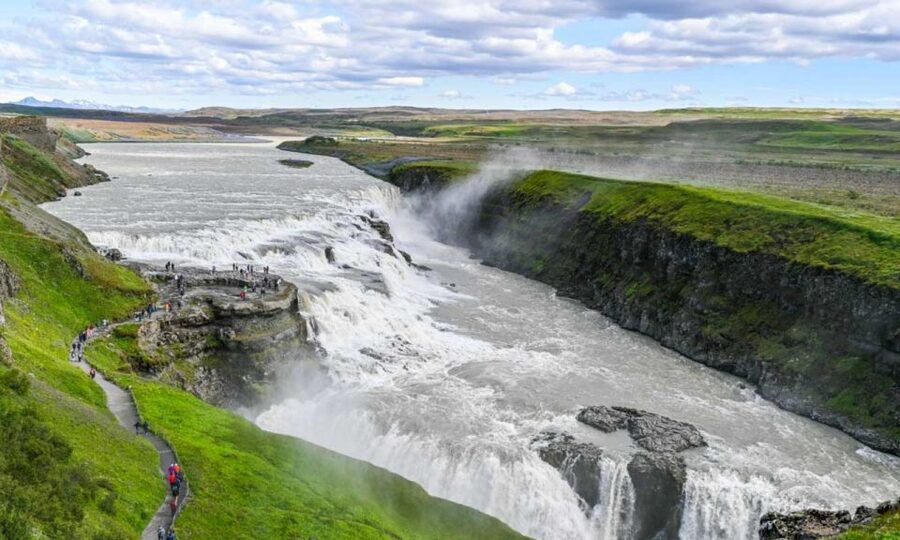 From Reykjavik: Full Day Whale Watching & Golden Circle Tour - A morning at sea in Faxafló bay