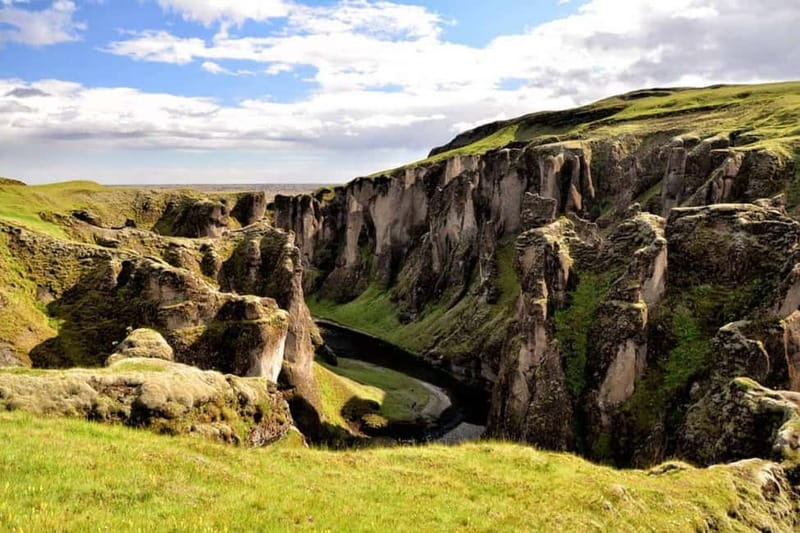 From Reykjavik: Glacier Lagoon and Fjaðrárgjúfur Canyon Tour - Fjaðrárgljúfur is the summer-only canyon