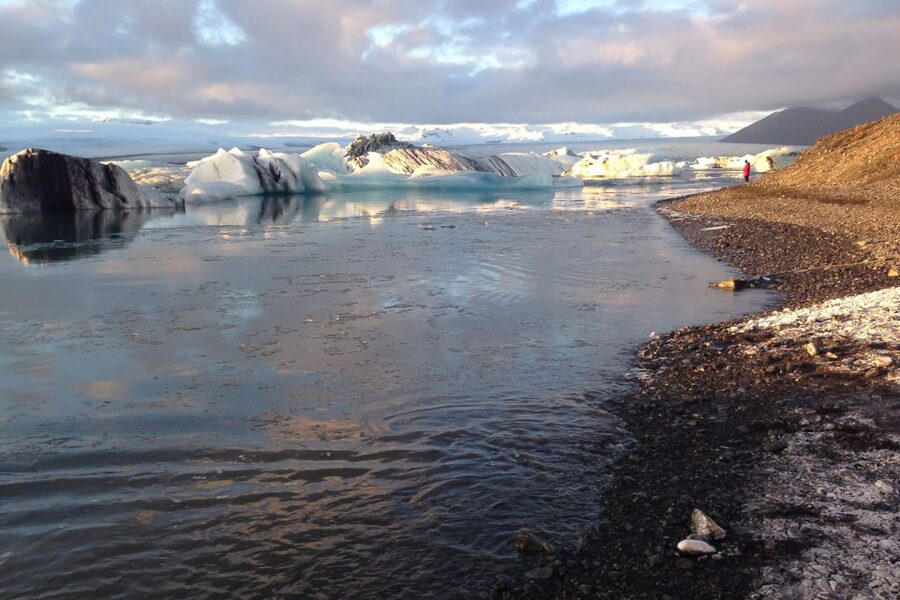From Reykjavik: Glacier Lagoon Boat Ride, Diamond Beach Tour - Stjórnarfoss, a quieter waterfall stop