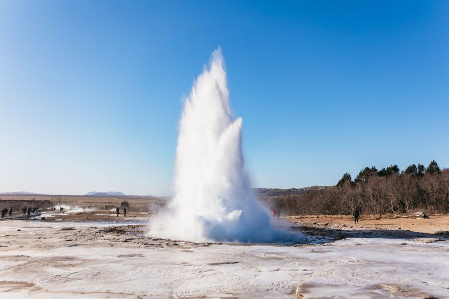 From Reykjavik: Golden Circle and Glacier Snowmobiling - Should You Book the Langjökull and Golden Circle Tour?