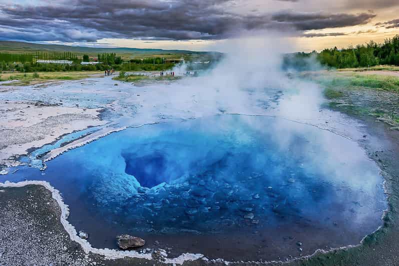 From Reykjavik: Golden Circle Full-Day Tour - Leaving Reykjavík on a comfortable coach