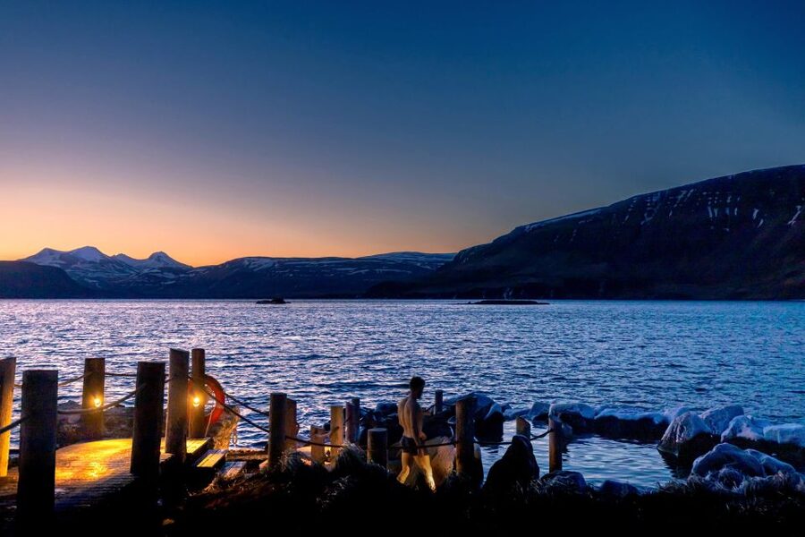 From Reykjavik: Hvammsvík Hot Spring with Transportation - Soaking among the mountains and sea